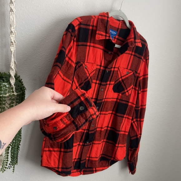 ARIZONA JEAN CO - RED & BLACK BUTTON DOWN - MENS - Picture 6 of 11